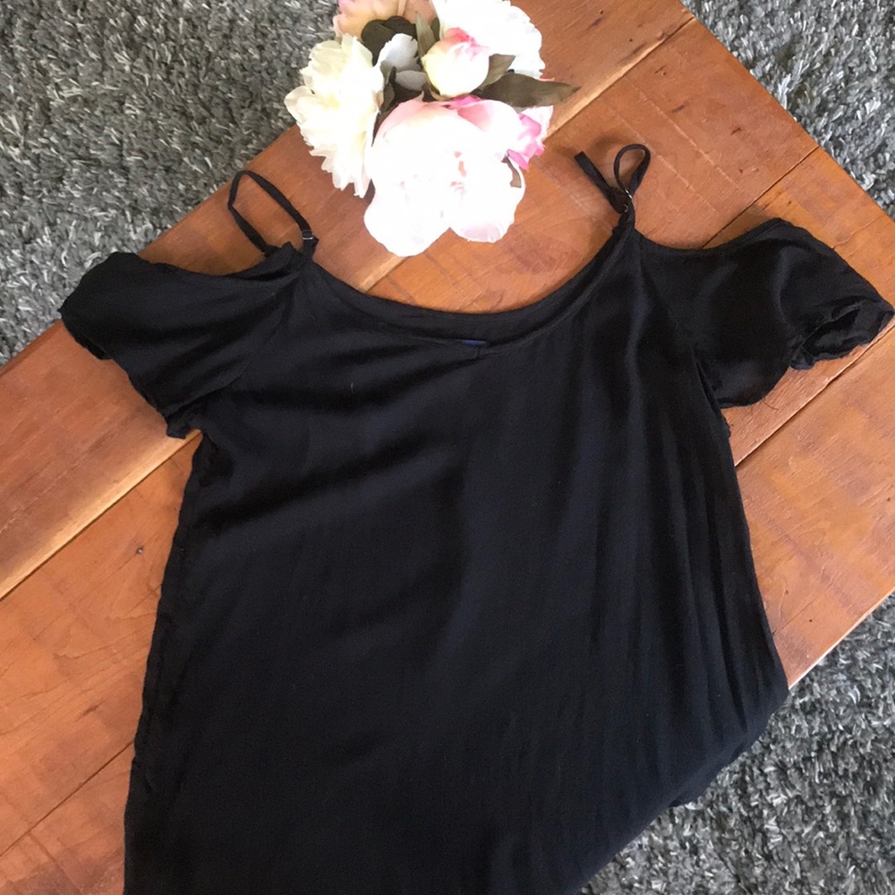 Gap cold-shoulder top